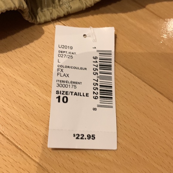 NWT Children’s Place boys Tan shorts - size 10 - Picture 3 of 11